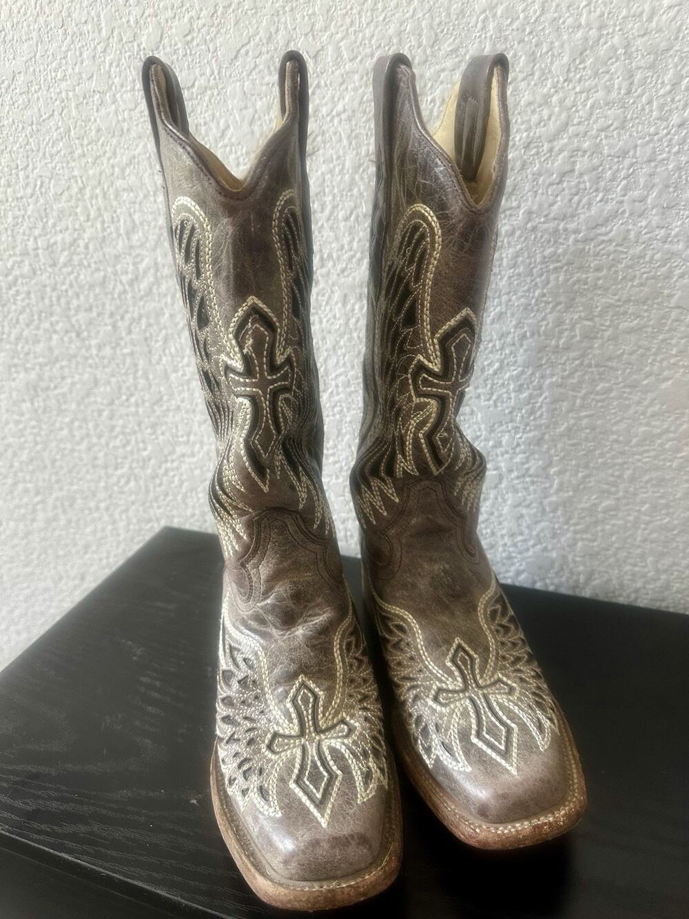 Corral Cross & Wings Embroidered Western Cowgirl/Cowboy Boots | Size 7 A1197